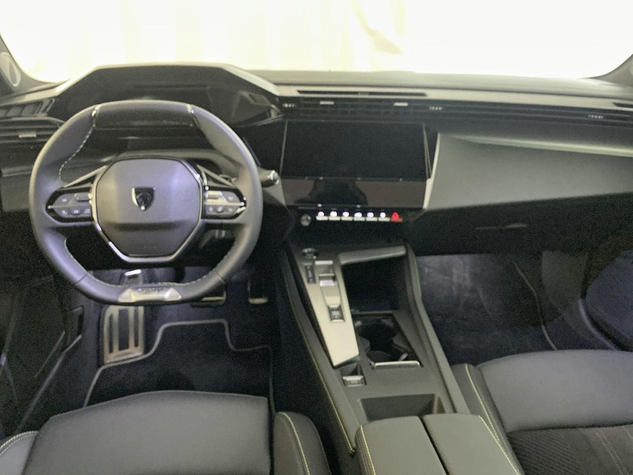 Peugeot 408 hybrid 145 e-dcs6 gt — photo 8