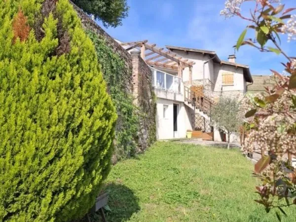 Maison 3 pièces 96 m²