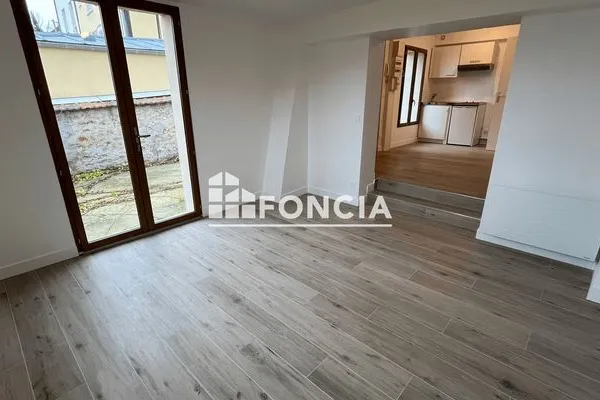 Studio 1 pièce 27 m²