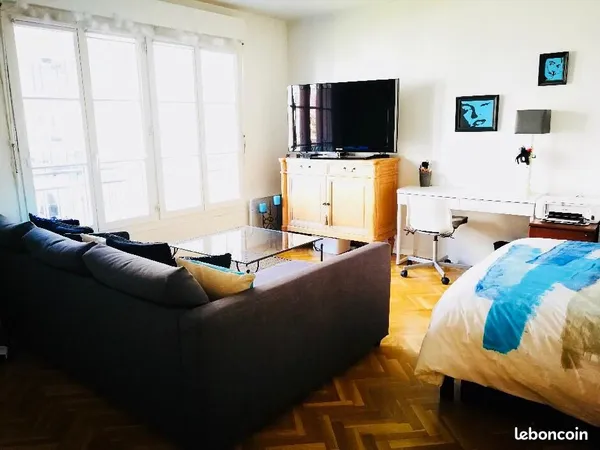 Studio calme en centre ville