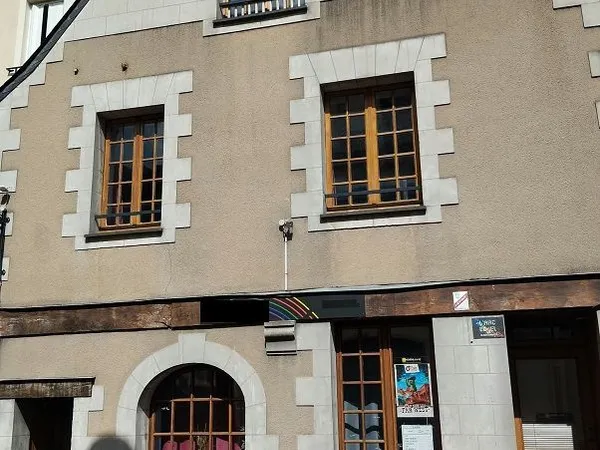 MURS COMMERCIAUX 100 m² ANGERS