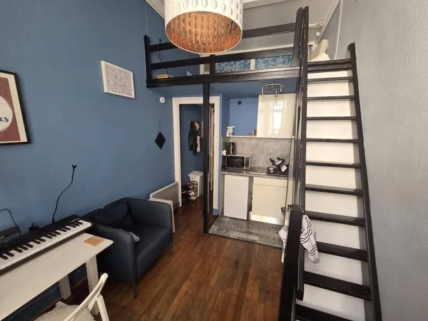 Studio 1 pièce 21 m²