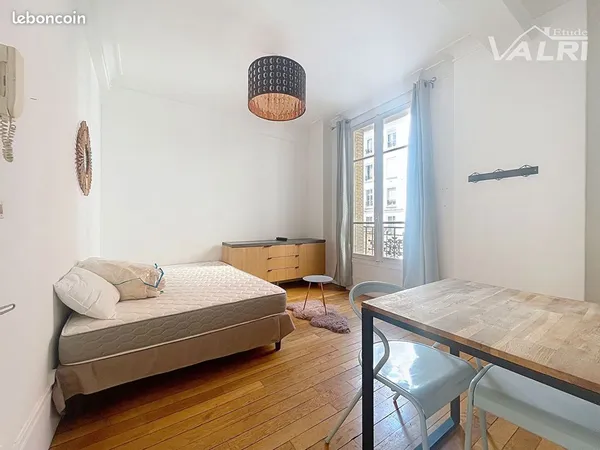 Studio 1 pièce 15 m²