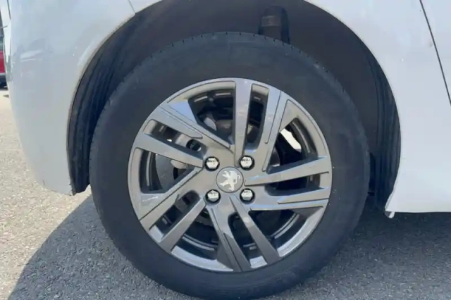 Peugeot 208 bluehdi 100 s&amp;s bvm6 — photo 28
