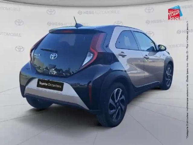 Toyota Aygo x 1.0 vvt-i 72ch design s-cvt my23 — photo 6