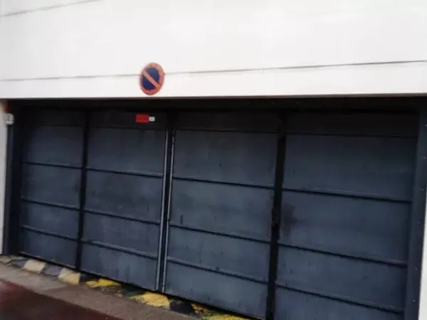 Parking 12 m²