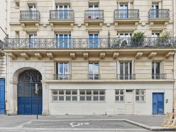 Bureaux 200 m²