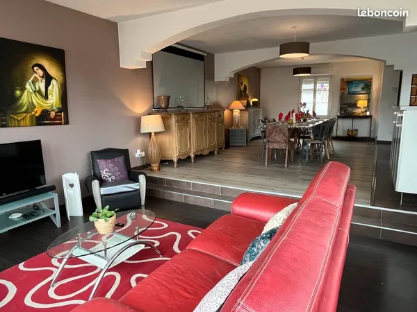 MAISON 7 Pièces 195m2