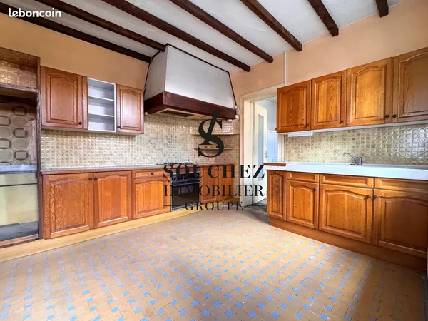 Immeuble 300 m²