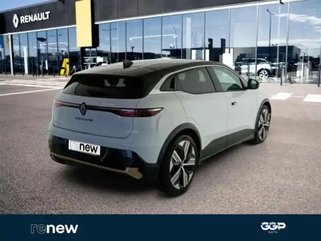 Renault Megane e-tech electric ev60 220ch iconic optimum charge — photo 2