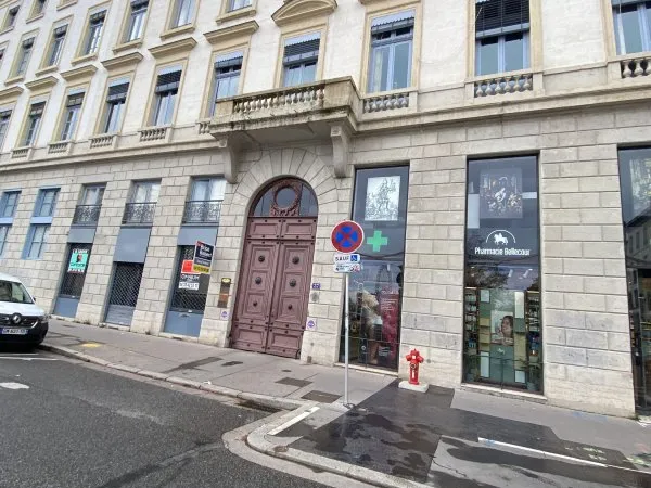 Loue appartement 300m² Lyon 2ème - 37 Place Bellecour