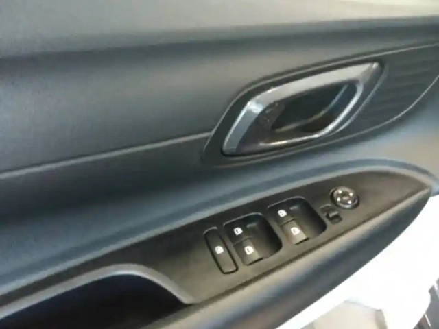 Hyundai I20 1.0 t-gdi 100 dct-7 hybrid 48v — photo 22
