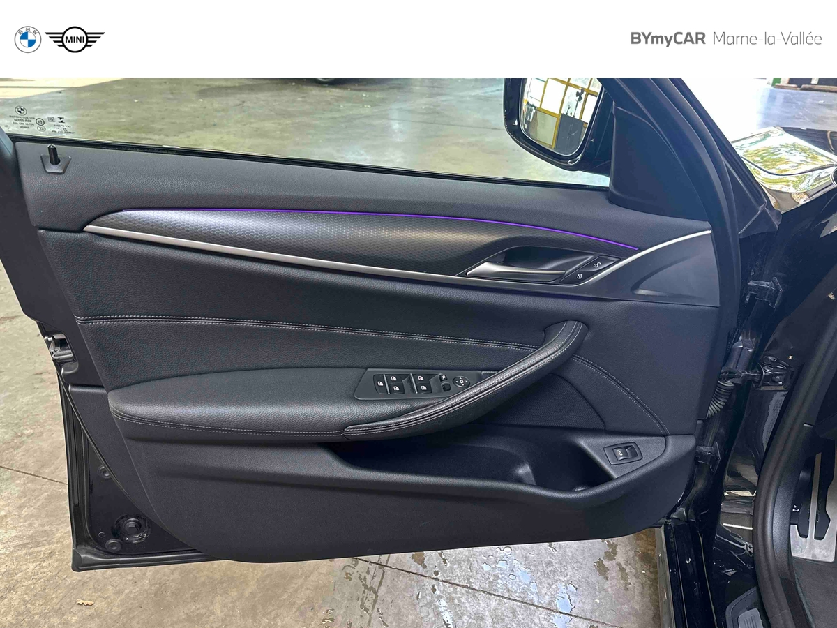 BMW Touring 520d TwinPower Turbo xDrive 190 ch BVA8 — photo 23