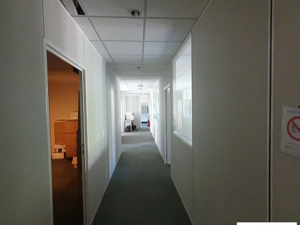 Bureaux 280 m² MEYLAN