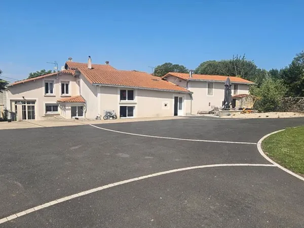 Propriété 10 pièces 207 m²