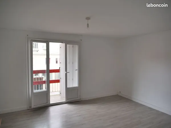 À louer - Appartement 31 m² avec balcon et parking à Épinay-sur-Seine