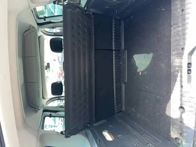 Renault Kangoo blue dci 95 — photo 21