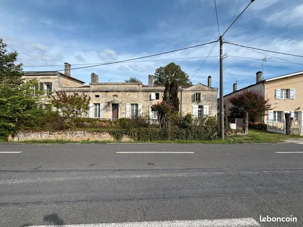 Maison 6 pièces 319 m²