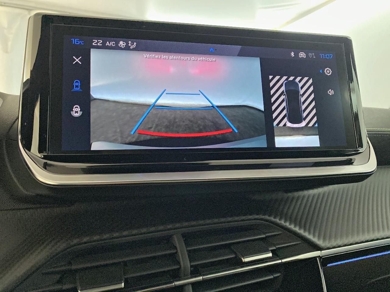 Peugeot 2008 hybrid 145 e-dcs6 gt — photo 17