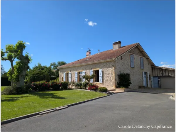 Maison 7 pièces 232 m²