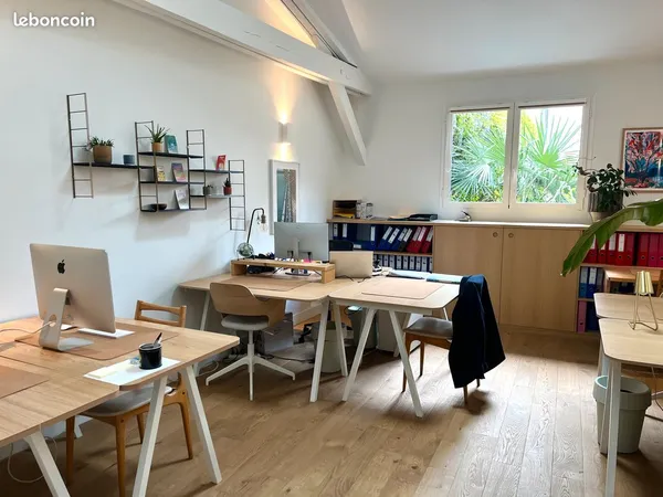 Espace de coworking - 2 postes de travail à Paris 19