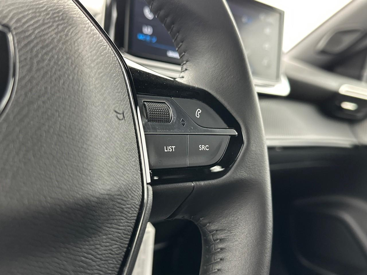 Peugeot 2008 100 s&s bvm6 style — photo 18