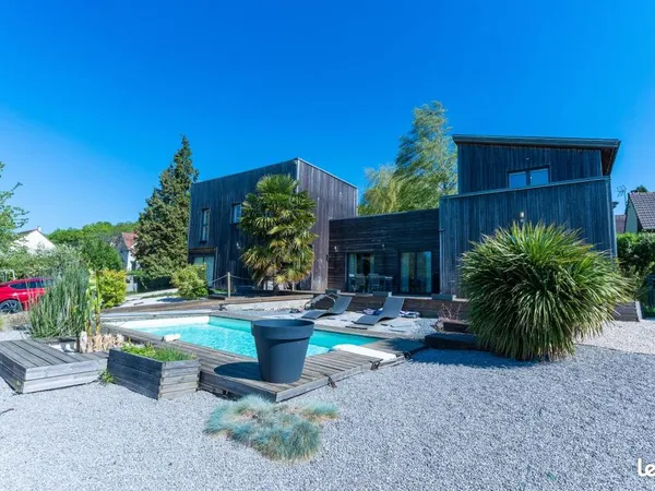 Maison 5 pièces 190 m²