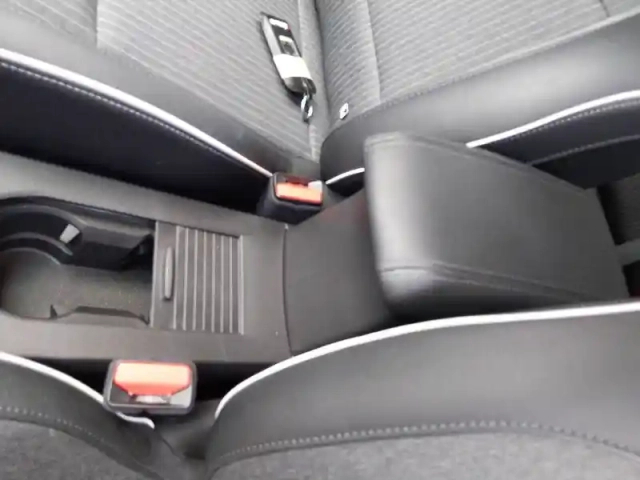 Renault Clio tce 140 — photo 26