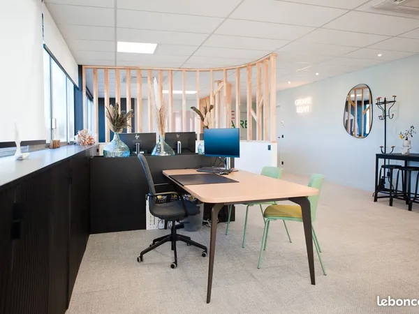LOCATION BUREAU MEUBLé de 121 m² ANNECY