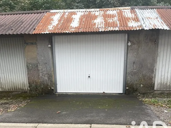 Parking 16 m²