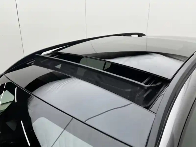 Mercedes Glb 200 d amg line — photo 15