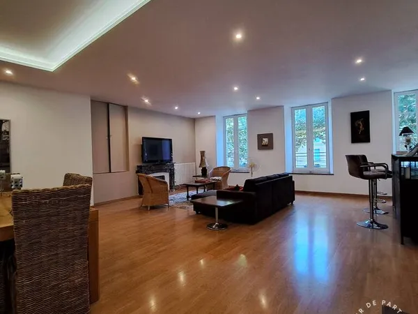 Immeuble 220 m²