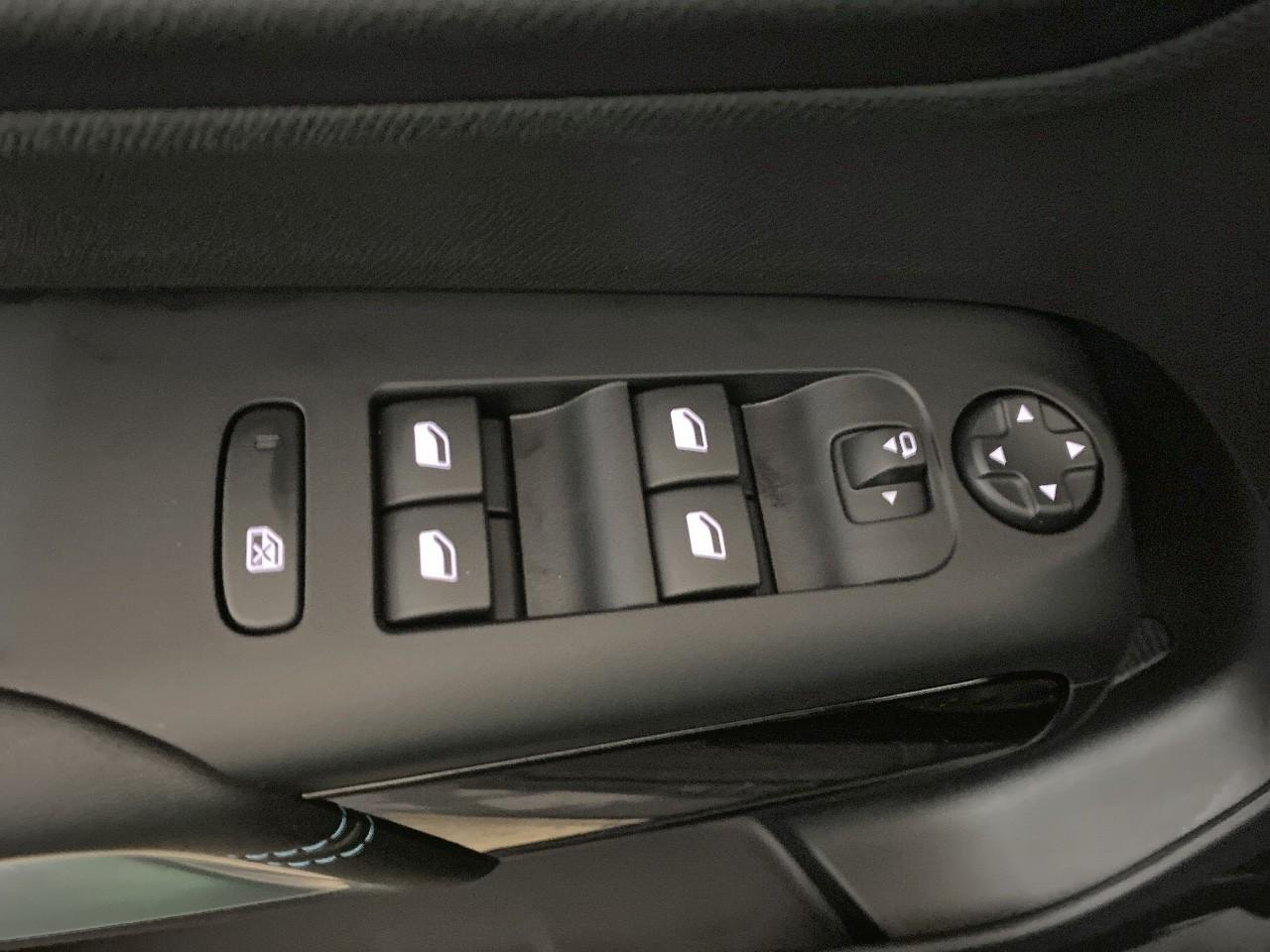 Citroën C5 Aircross hybride 145 e-dcs6 max — photo 20