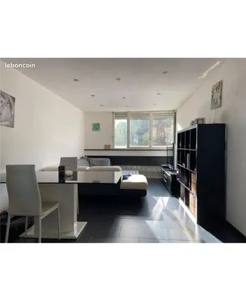 Bel appartement T3 très lumineux - Idéalement situé (Proche Parc de l'Europe)