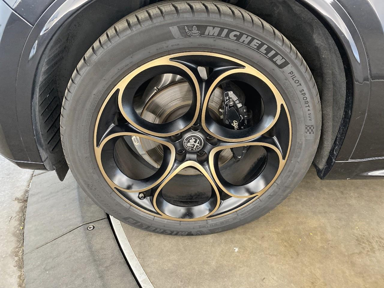 Alfa Romeo Stelvio 2.2 160 ch at8 intensa — photo 11