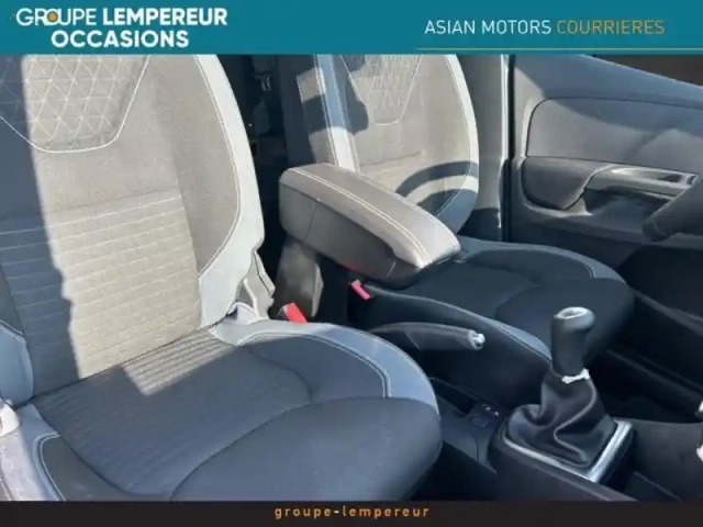 Renault Clio estate 0.9 tce 90ch intens euro6 2015 — photo 9