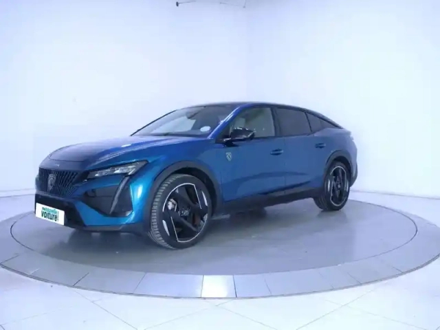 Peugeot 408 phev 225 e-eat8 — photo 26