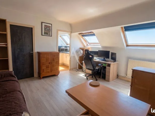 Studio 1 pièce 27 m²