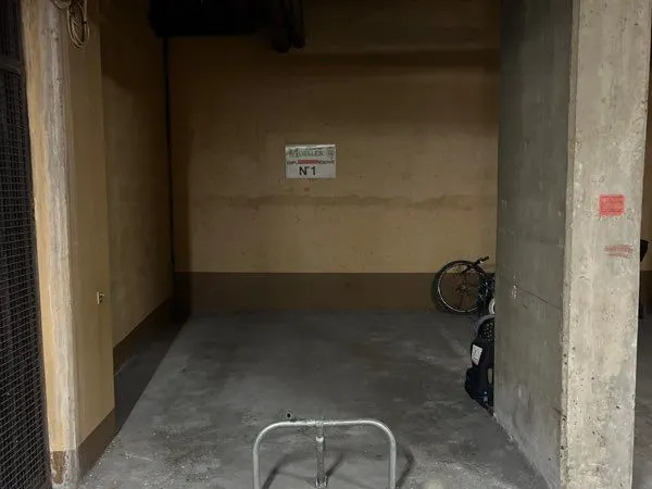 Place de parking sécurisée