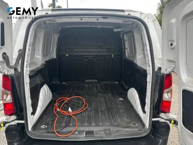 Peugeot Partner e- fourgon m 800 kg 136 ch batterie 50 kwh — photo 22