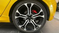 Renault Clio 1.6 T 220ch RS Trophy EDC 5p — photo 20