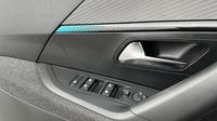 Peugeot 2008 1.2 PureTech 130ch S&S Active Pack — photo 16