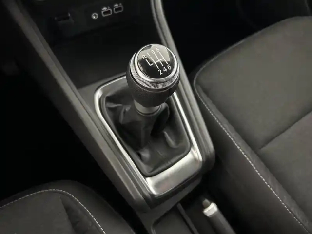 Renault Captur tce 90 — photo 13