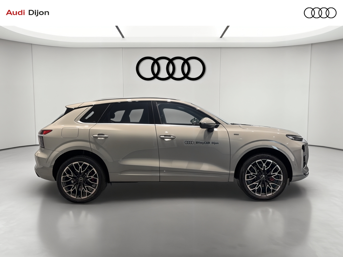 Audi Q3 e-hybrid 272 ch S tronic 6 — photo 5