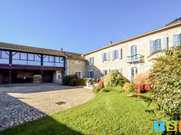 Maison de caractère 12 pièces 625 m²