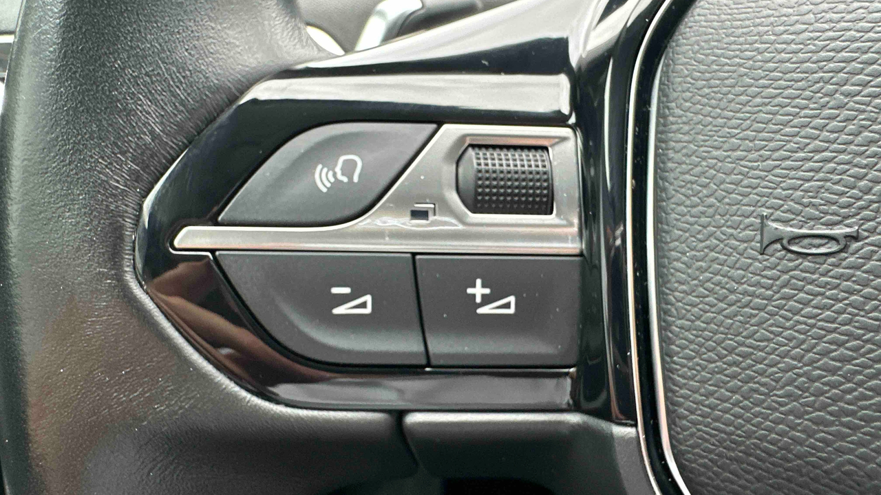 Peugeot 3008 Puretech 130ch S&amp;S EAT8 — photo 31