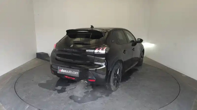 Peugeot 208 puretech 130 s&amp;s eat8 — photo 44