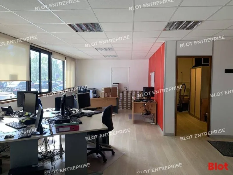 Photo 3
