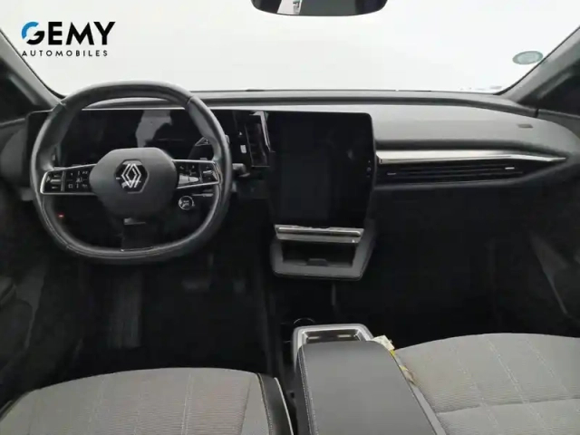 Renault Megane e-tech ev60 220 ch super charge — photo 23