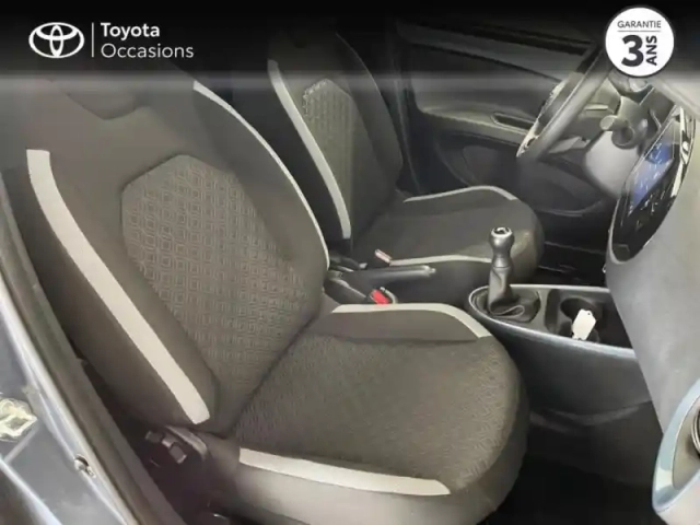 Toyota Aygo X 1.0 vvt-i 72ch design my24 — photo 6